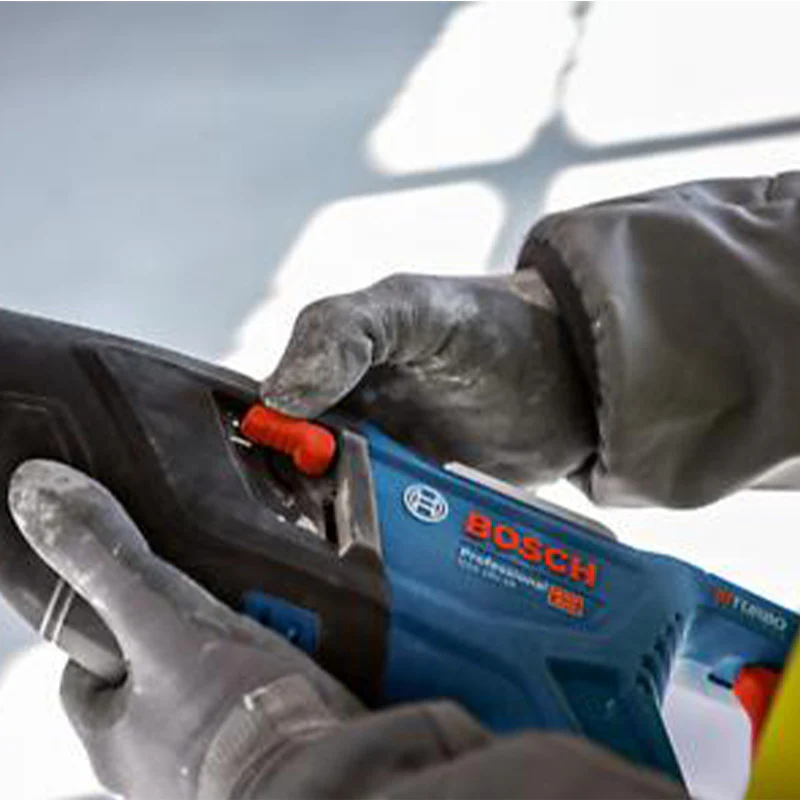 Pack 3 outils 18V BOSCH : GSB 18V-110C + GKS 18V-68GC + GSA 18V-28 + 1 – Image 14