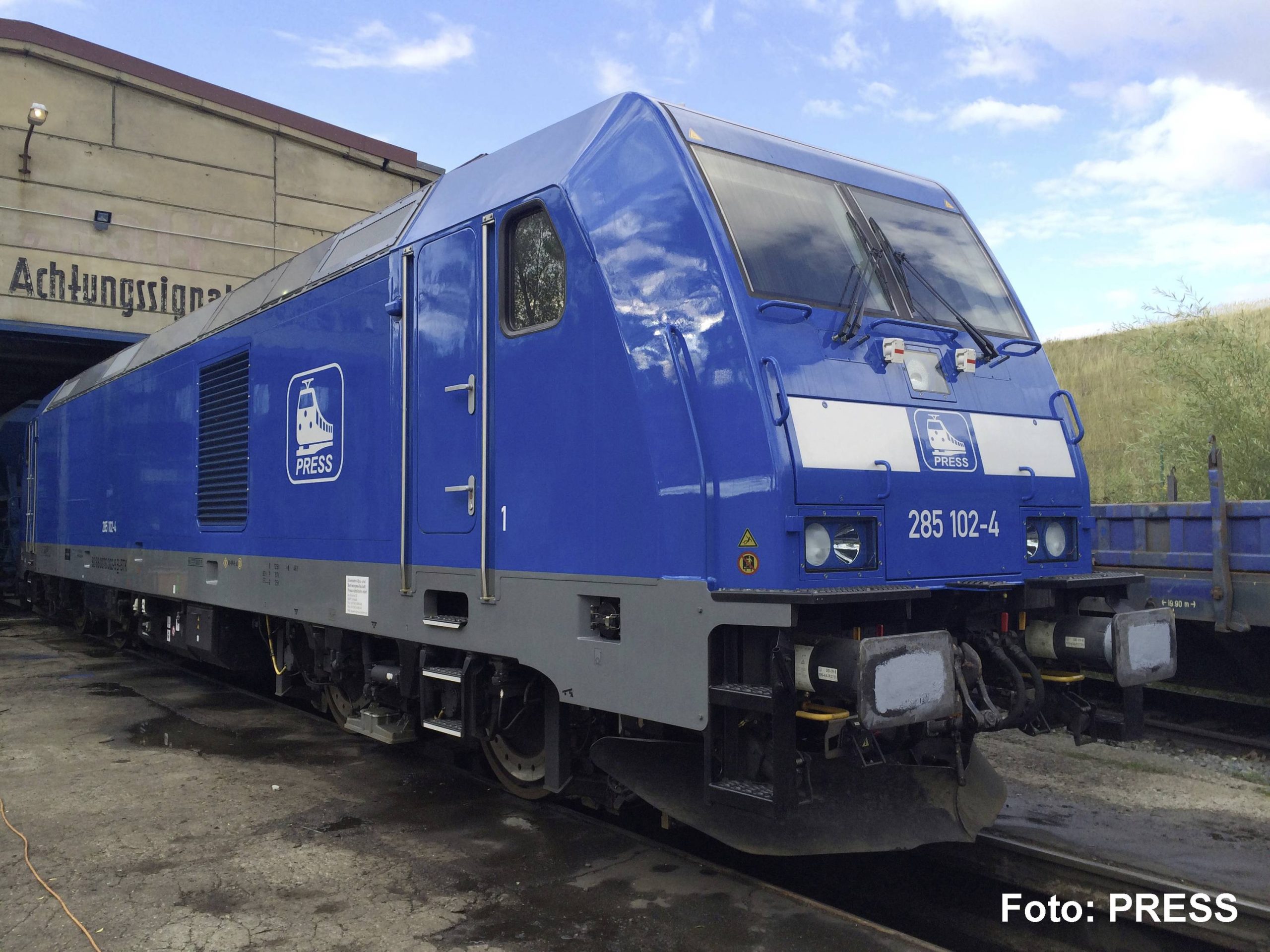 PIKO 57546 Locomotive diesel H0 TRAXX Press VI